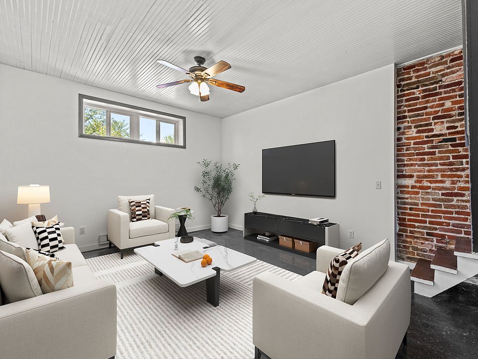 Large Living Room with HIGH ceilings