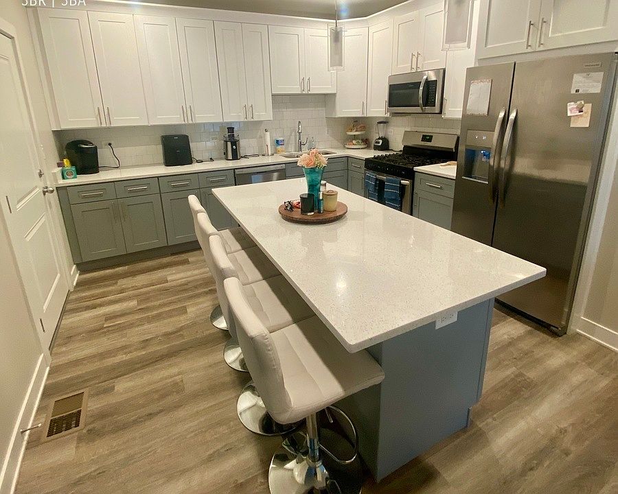 1st image of 3609 W Ainslie St #4854-1