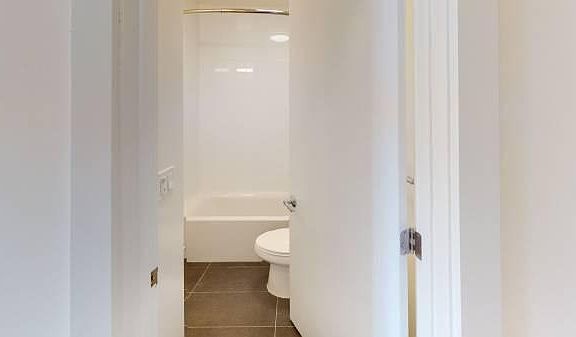 2nd image of 810 Eddy St APT 402