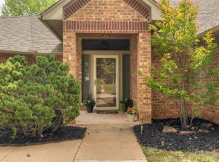 18016 San Mateo Ct, Edmond, OK 73012