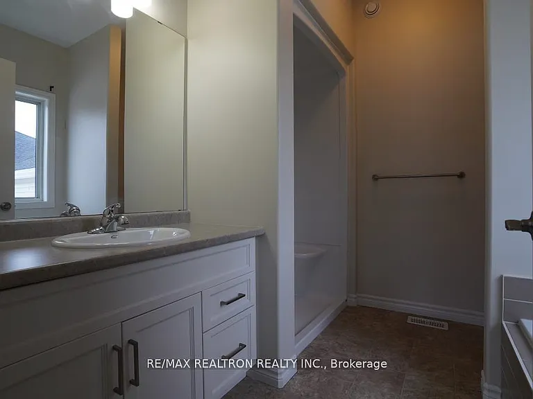 346 Cannifton Rd N — Photo 17