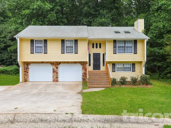 1515 Olde Oak Dr, Lithia Springs, GA 30122