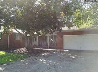 834 Shadowood Ln SE, Warren, OH