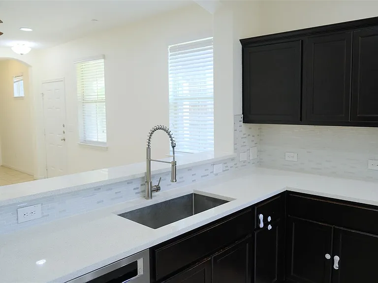 2880 Donnell Dr #801 — Photo 20
