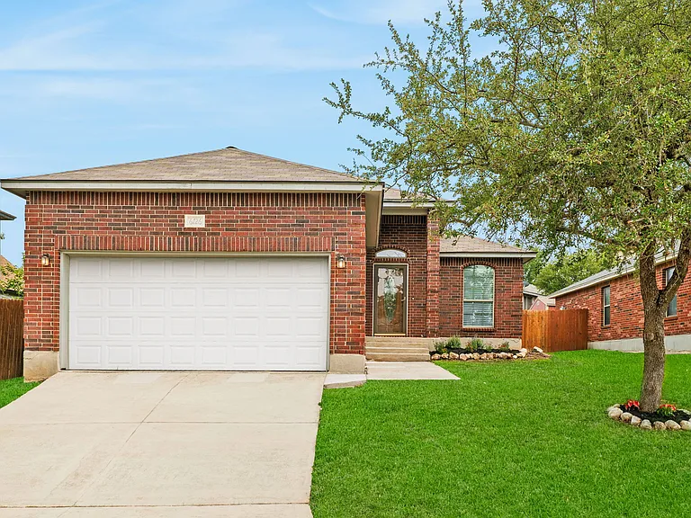 6726 Raintree Path — Photo 1