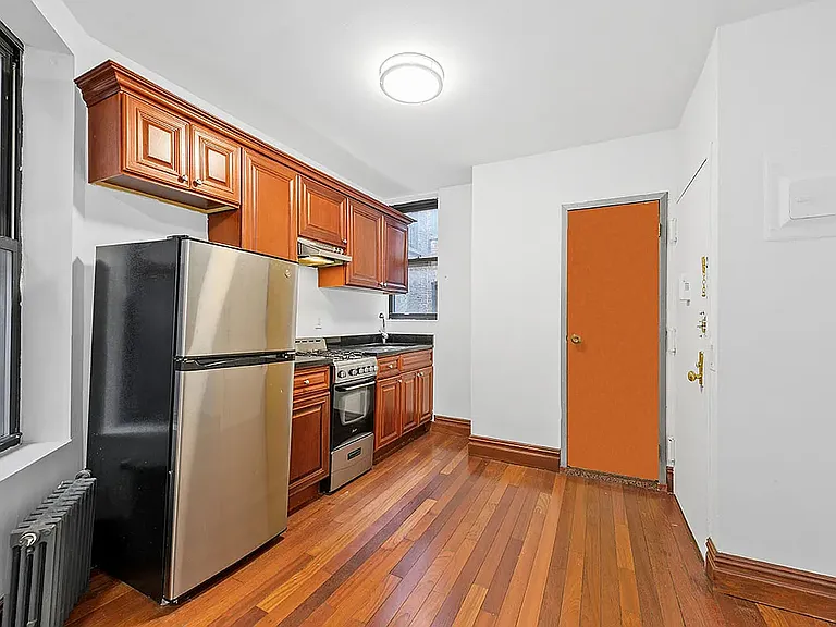 112 E 97th St #3E — Photo 3