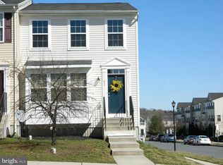 411 Dickens Dr, Lancaster, PA 17603