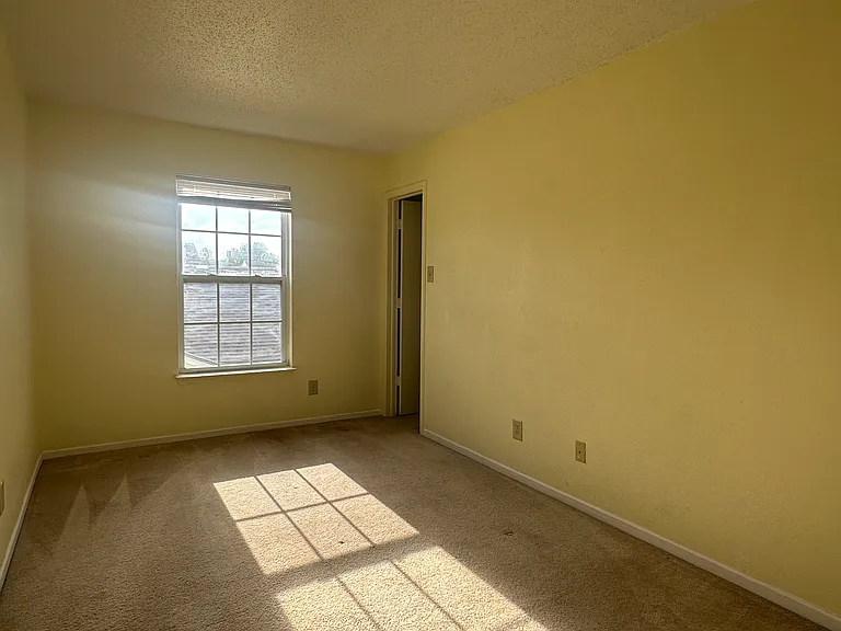 12850 Freedom Dr — Photo 16