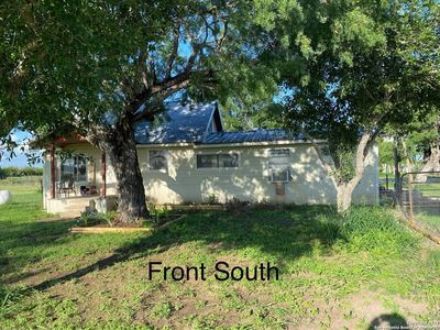 212 CR433, Three Rivers, TX, 78071