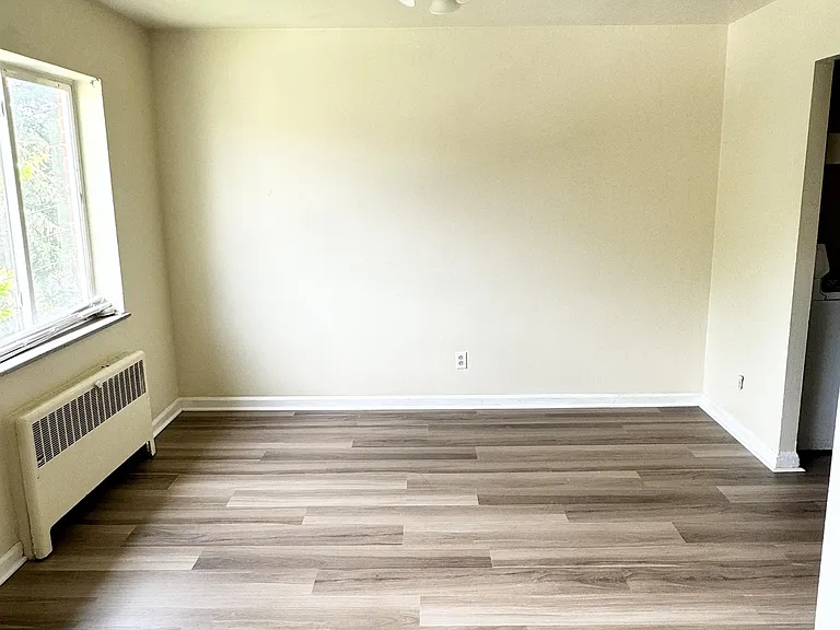 701 Greenwood Ave #4 — Photo 9