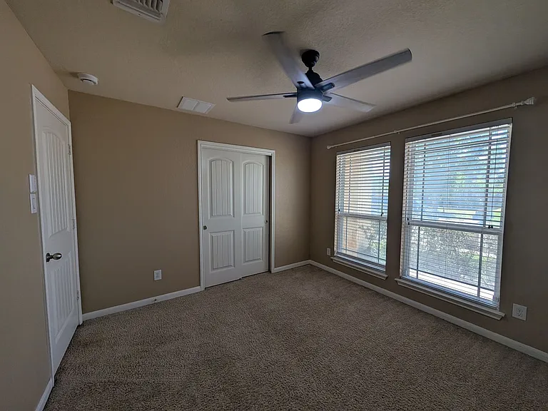 1337 Lauren St — Photo 31