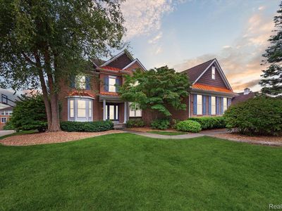 5699 Strawberry Cir, Commerce Township, MI, 48382