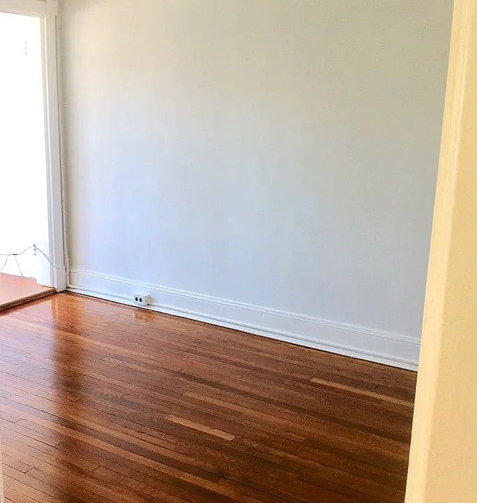 1st image of 3007 7th St NE #1