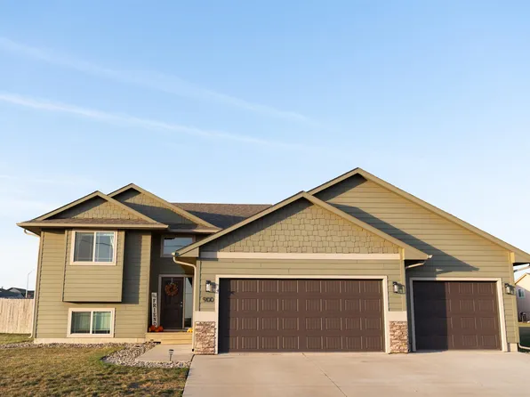 900 E 1st St, Tea, SD 57064