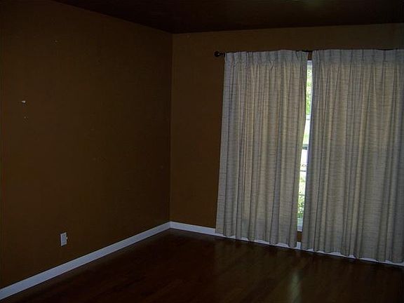 3rd image of 8311 Weyburn Dr