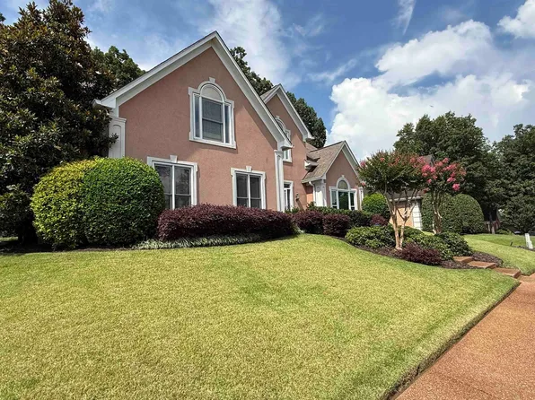 7598 Fairway Forest Dr N, Cordova, TN 38016