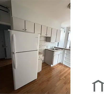 2408 Cambreleng Ave #19 — Photo 1
