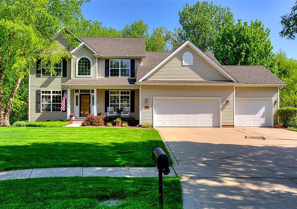 1st image of 8583 Newbury Ct