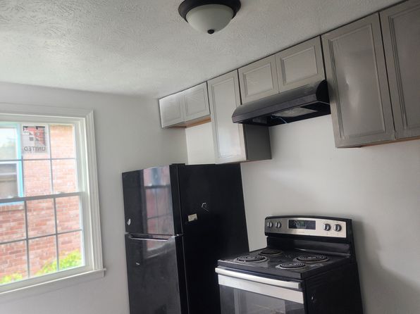 56 Dumont St