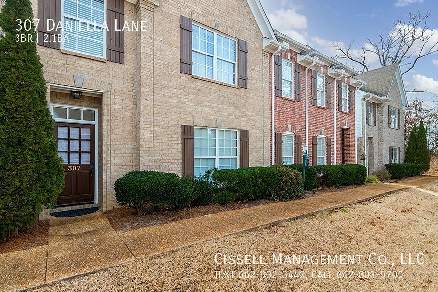 1st image of 307 Daniella Ln