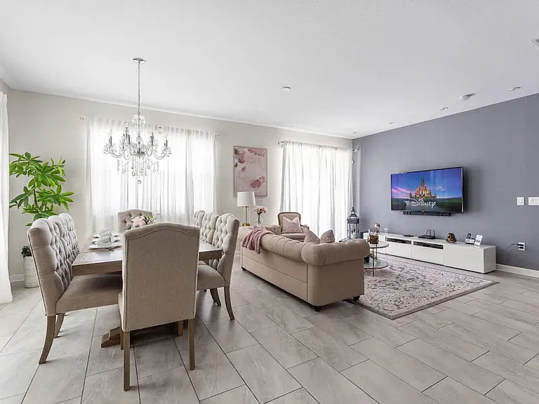 Romeo Cir — Photo 9