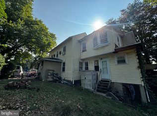 1112 Radcliffe St, Bristol, PA 19007
