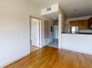 6215 Kester Ave #KRJHGQK70, Van Nuys, CA 91411
