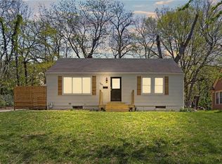 7327 Park Ave, Kansas City, MO 64132