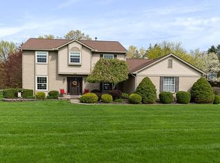 1335 Ridgeview Cir, Lake Orion, MI 48362