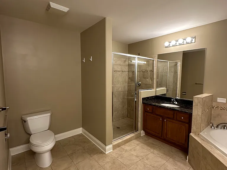 5N426 Rohlwing Rd #1 — Photo 6