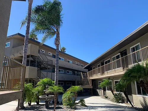2777 Nimitz Blvd Photo 1