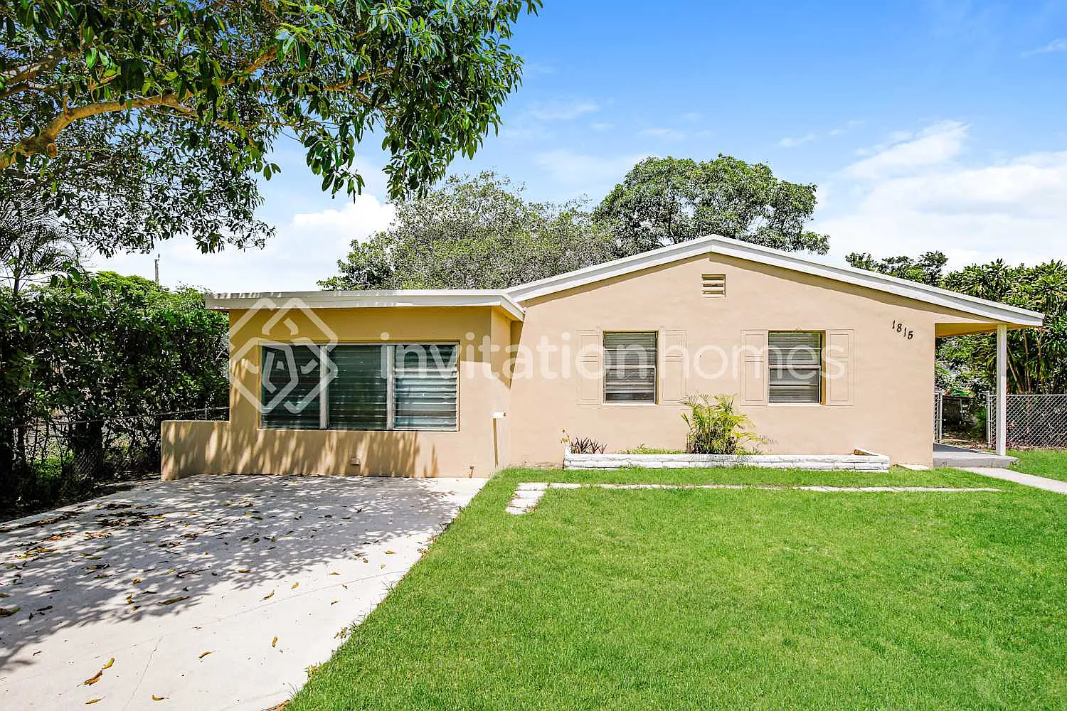 1815 NE 178th St North Miami Beach, FL 33162 — Photo 1