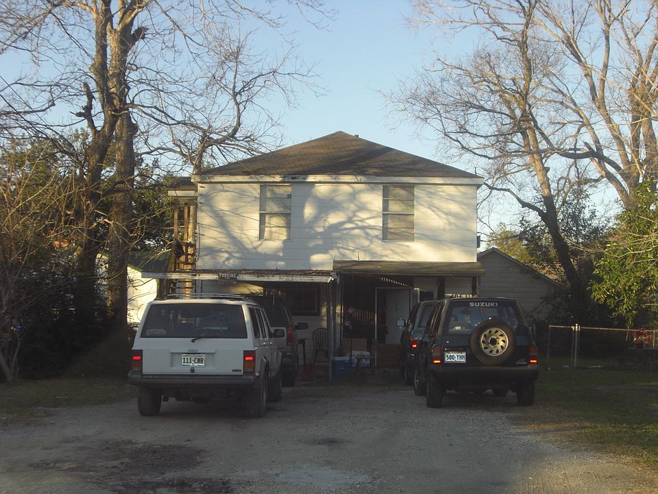 1st image of 406 W House St