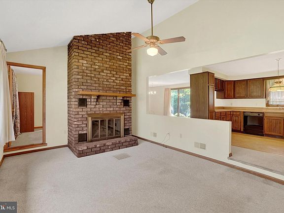 4th image of 406 Beaumont Rd