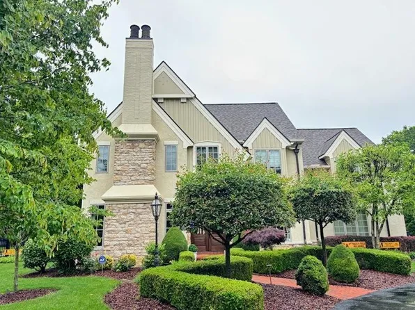 2462 Lane Rd, Upper Arlington, OH 43220