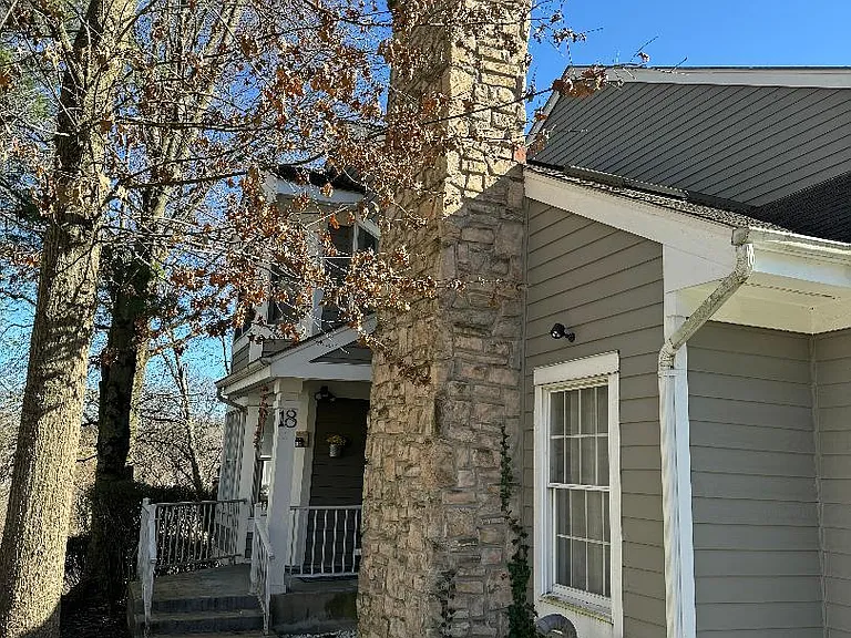 18 E Countryside Dr — Photo 2