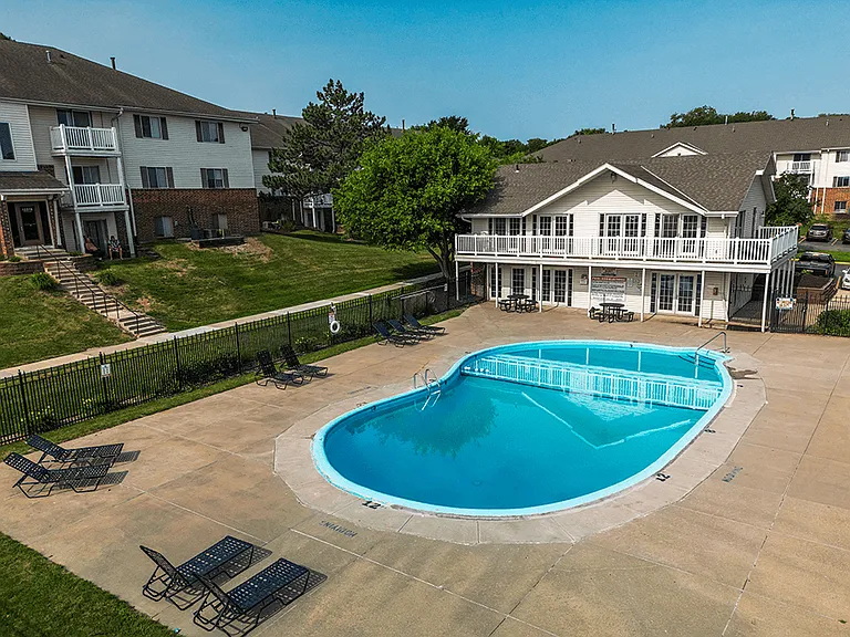 Sparkling Swimming Pool!
