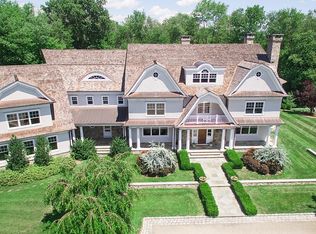 1385 Smith Ridge Rd, New Canaan, CT 06840