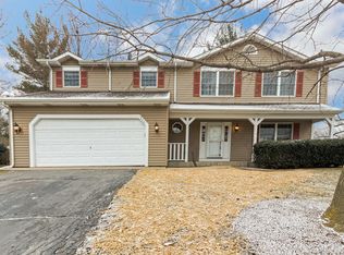 268 Pine Hill Ct, Antioch, IL