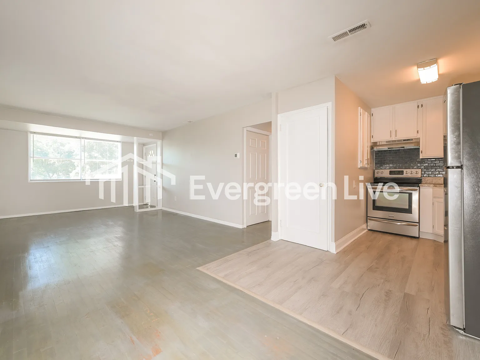 3 bed, 2.0 bath, 970 sqft, $1,495 — Photo 4