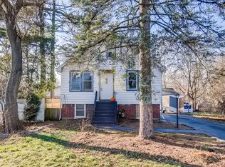 6018 Pershing Ave, Downers Grove, IL 60516