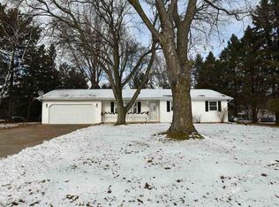 4932 9th Street Rd, Oshkosh, WI 54904