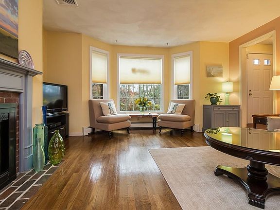 4th image of 521 West St APT 15