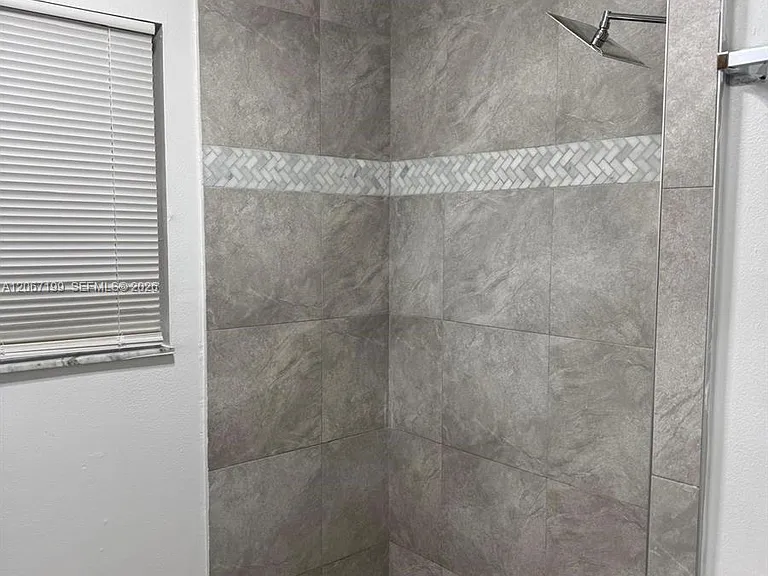 1746 3rd Ave N #3 — Photo 7