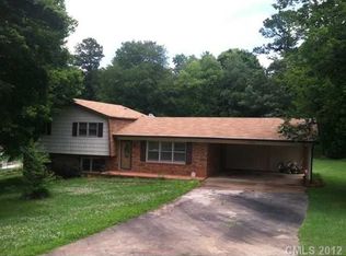 3236 25th Street Ct NE, Hickory, NC 28601