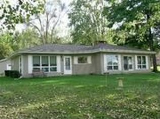 16446 E Lake Dr, White Pigeon, MI 49099