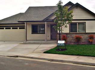 1020 53rd St, Springfield, OR 97478