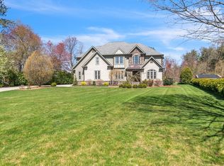 43 Stevenson Ln, Agawam, MA 01001
