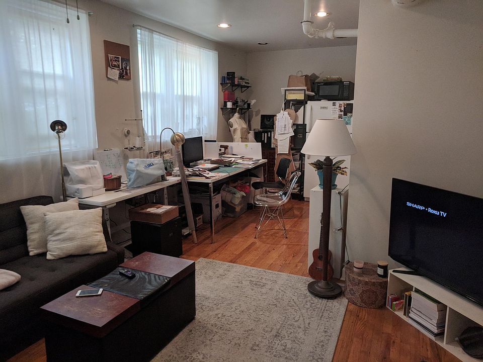 1st image of 2937 W Schubert Ave