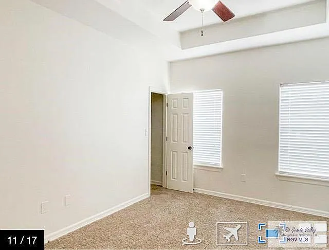 2101 Treasure Oaks Dr — Photo 10